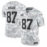 Camiseta NFL Limited Kansas City Chiefs Travis Kelce 2024 Salute To Service Gris